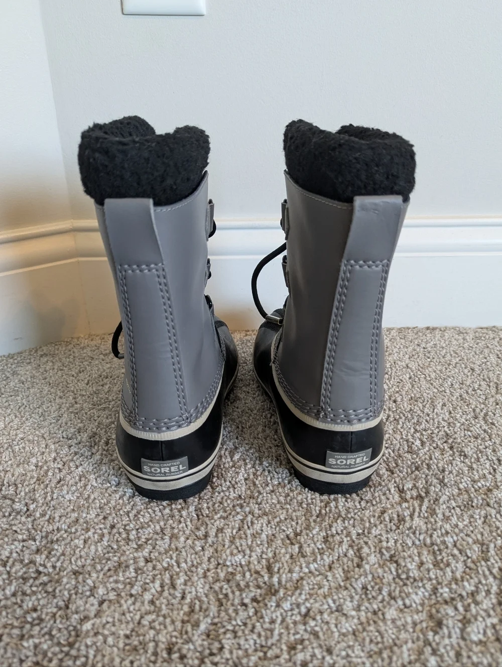 Sorel Yoot Pac TP Youth Grey Waterproof Snow Boots sz 2
